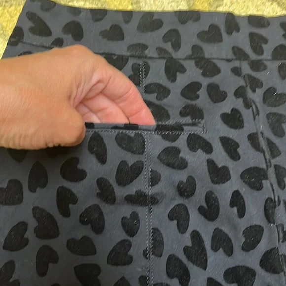 Two EUC velour, capris, one Ann Taylor/ one A.N.A - Picture 8 of 16